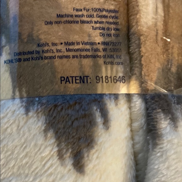 The Big One Plush Throw Blanket - Picture 3 of 5